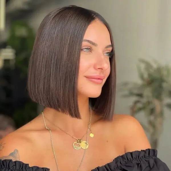 15 Hot Baddie Hairstyles Latina Straight hair Looks You Need 3 Glossy Blunt Bob