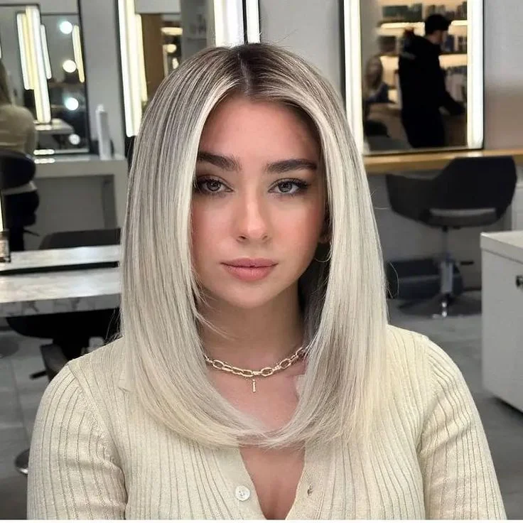15 Hot Baddie Hairstyles Latina Straight hair Looks You Need 11 Face-Framing Straight Cut
