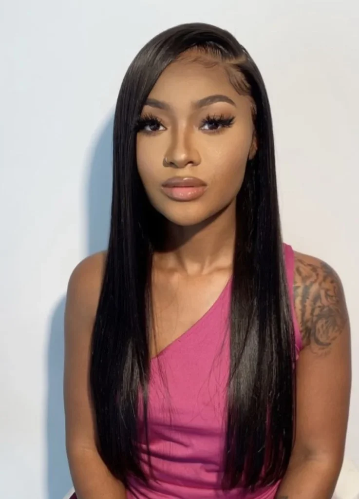 15 Hot Baddie Hairstyles Latina Straight hair Looks You Need 13 Straight Hair with Side Part