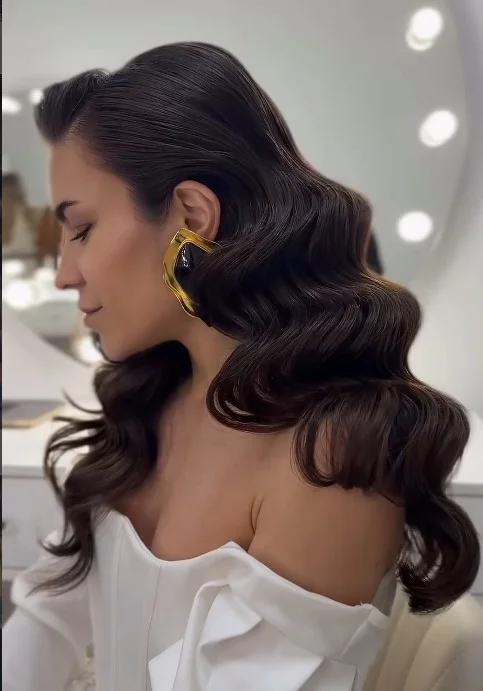 Vintage Finger Waves