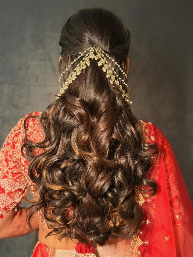 Soft Curls with Hair Chain
