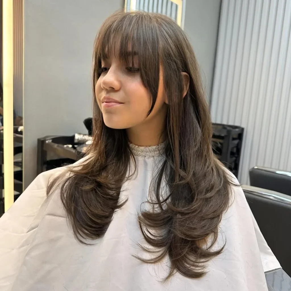 Soft Curtain Bangs Style