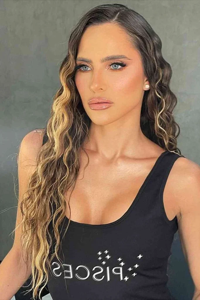 Wet-Look Beach Waves