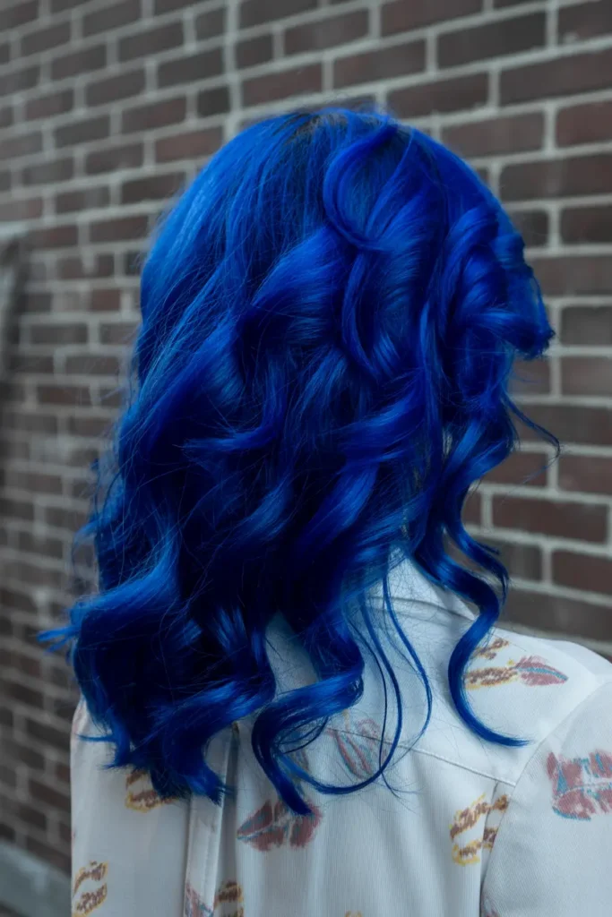 17. Royal Dark Blue Glow