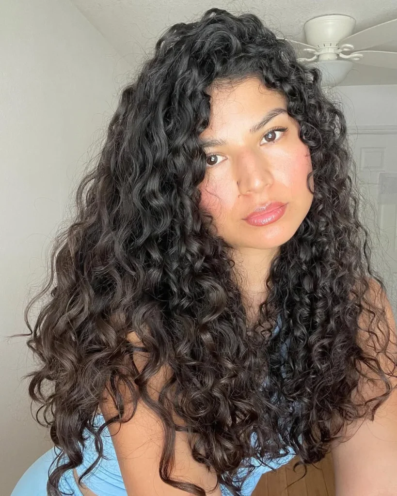 Side-Parted Loose Curls