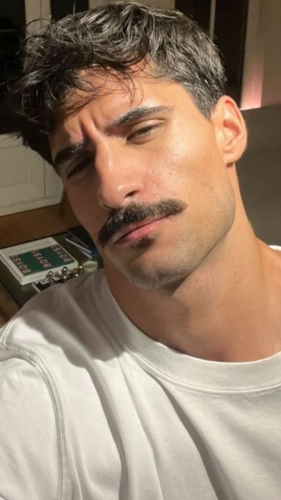 Painter’s Brush Mustache