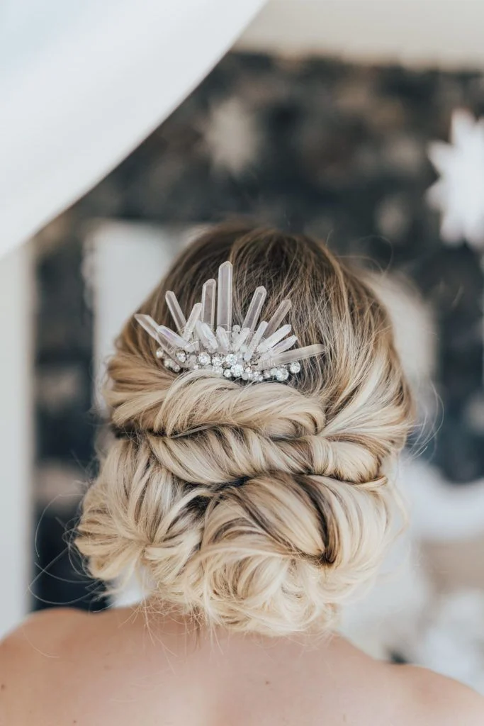 Short Hair with Crystal Comb