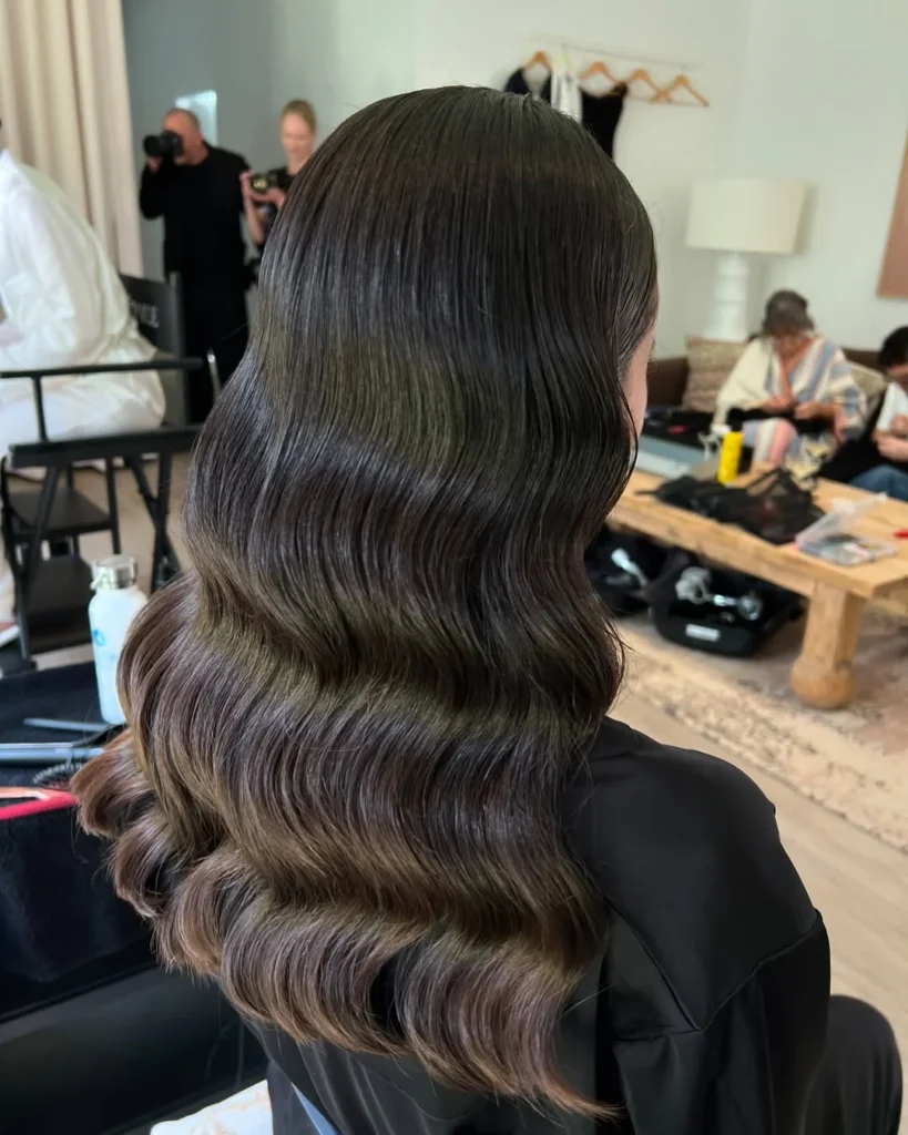 Voluminous Hollywood Waves